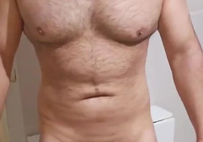 For Those Who Like to Show off Their Arm Muscles and Armpits