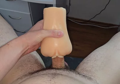 Masturbating with a Fake Vagina Sucked, so I Brought Myself to Orgasm the Classic Way with My Hand.