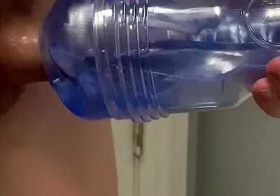 Handsfree Cumshot From Redhead Twink