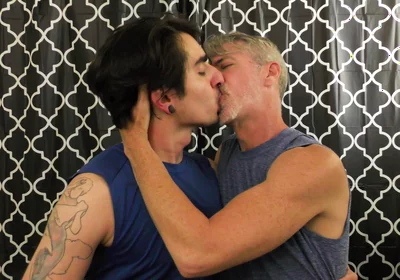 Hot Gay Kissing with Johnny & Richard