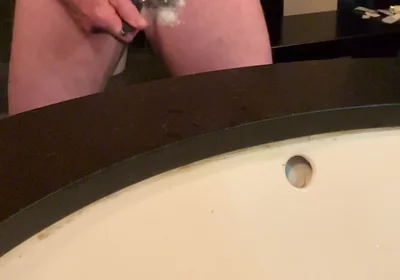 Shavin’ Gets Me Horny Af