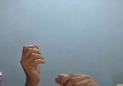 Guy with Big Cock Masturbates