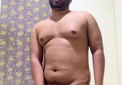 Indian Exhibitionist Masturbating in Bathroom Chubby