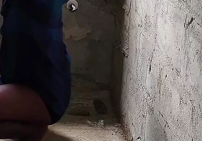 Fucking Ebony Big Wasit Bussy Inside the Toilet of an Uncompleted Building After a Blowjob