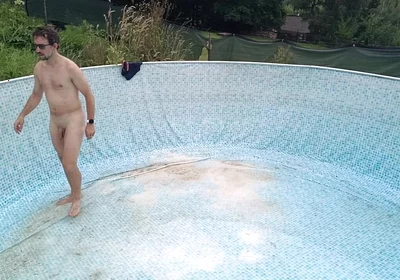 Naked in the Garden: Dirty Handjob in the Pool