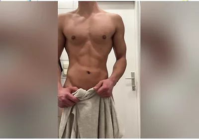 Young Muscle Hunk Show Off In The Bathroom