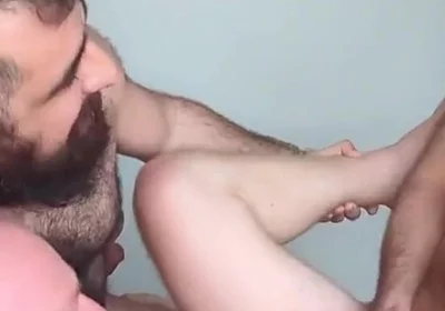 Hairy Man Threeway