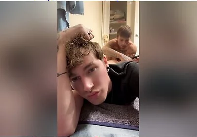 Jake Waxes Atlas - Jake Spencer And Atlas Steele