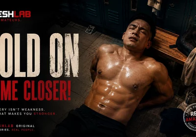 Hold on! Come Closer! Asia Twink Get a Nice Handjoib in the Locker Room!