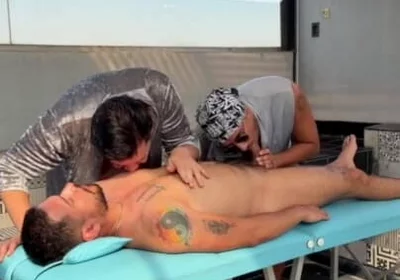 4-hand Massage