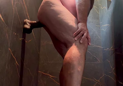 Massive Dildo Attempt