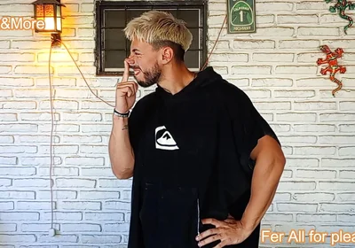 Fer Controls Nose of His Alpha Master Friend