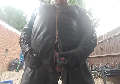 Wanking Outside