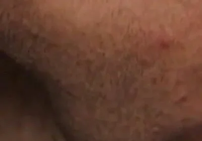 Two Muscular Hunks Share Raw Bareback Anal Pleasure