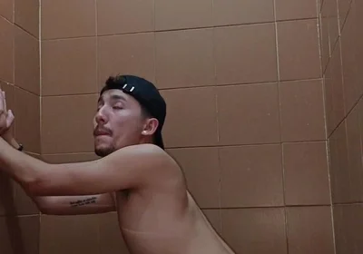 Sitting on the Dildo Until Orgasm Without Using Hands