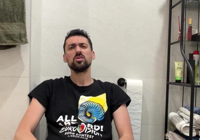 Hot Stepdaddy Jerking off Like Crazy in Public Bathroom