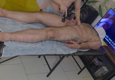 Oiled up and Open - Professional Masseur Gives Client the Full Service