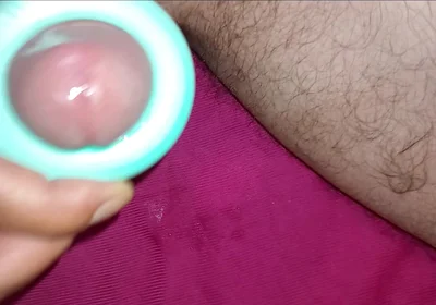 Look at the Handsome Man's Shoots Cum
