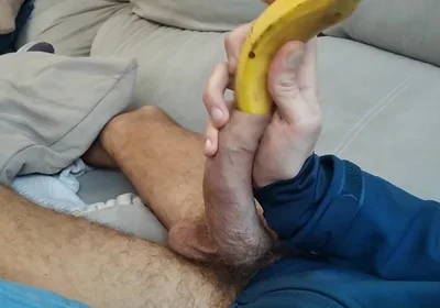 Bored Amateur Pig Grabs a Banana, Juice with His Foreskin, Very Hot Milk!