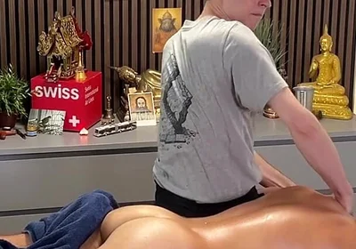 Hot Straight Guy Gets Handjob From Masseur