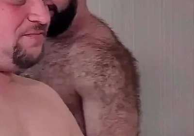 Fitting in - Bear Orgy