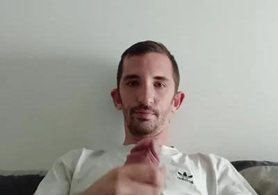 Xxl of a Young Guy with Big Cumshot
