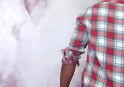 Kennie Jai Strips and Paints for You!!!