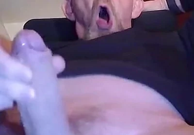 Bennyk72 Huge Masturbation Cumshot After Abstinence